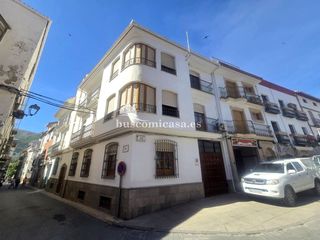 Etagenwohnung in Tercia 2. Oportunidad de gran piso para terminar en plaza de la constituci