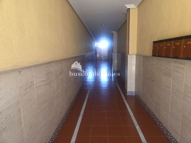 Foto c88c60ae-3e95-4b28-afc4-61585ea59ac3. Pis amb calefacció aparcament a Santa Isabel Jaén
