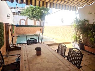 Semi detached house  Calle san josé. Oportunidad de maravillosa casa con piscina privada