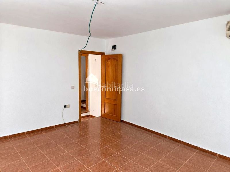 Foto 7818a318-1f85-4c21-9a0b-539c52663487. Reihenhaus in calle elvin 6 in Ctra. Circunvalación - La Magdalena Jaén