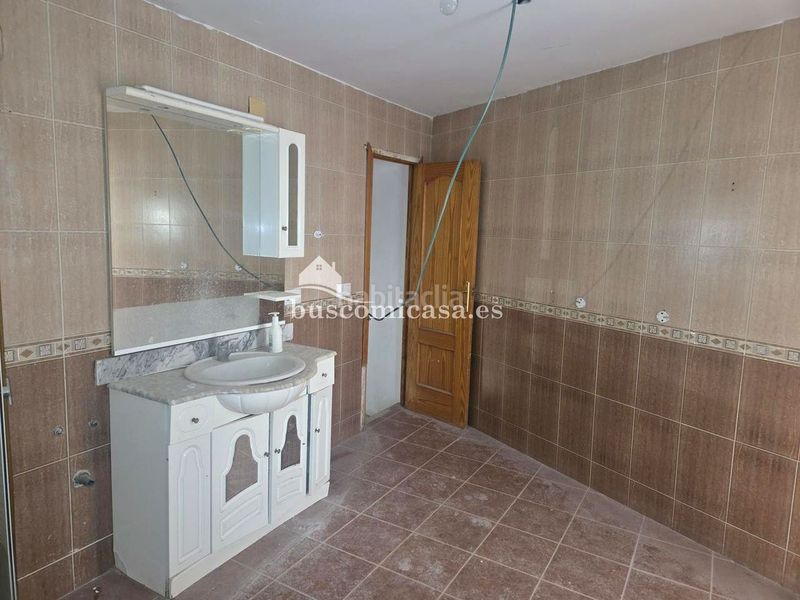 Foto a320cfe9-c8fe-4ce3-b9b8-4912485d08cf. Reihenhaus in calle elvin 6 in Ctra. Circunvalación - La Magdalena Jaén