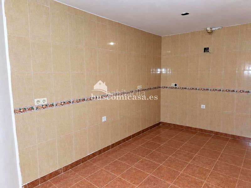 Foto dd6a95ec-909f-48b0-9773-0a95de0c9b68. Reihenhaus in calle elvin 6 in Ctra. Circunvalación - La Magdalena Jaén