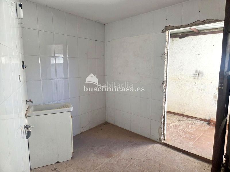 Foto edb327df-98ef-4432-91e6-d0d7570de6b2. Reihenhaus in calle elvin 6 in Ctra. Circunvalación - La Magdalena Jaén