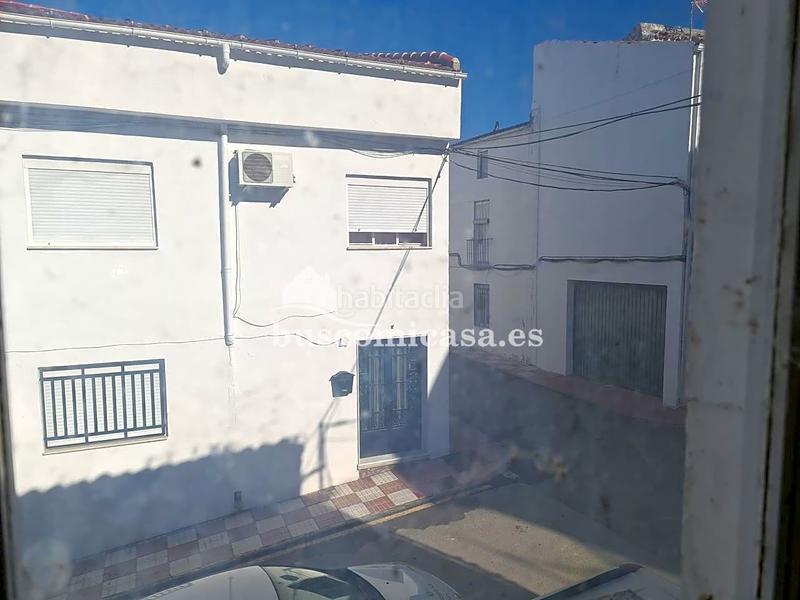Foto cc741caa-d552-4a62-9308-7e471a1592ed. Casa adosada casa para reconstruir en buena ubicación en Mancha Real