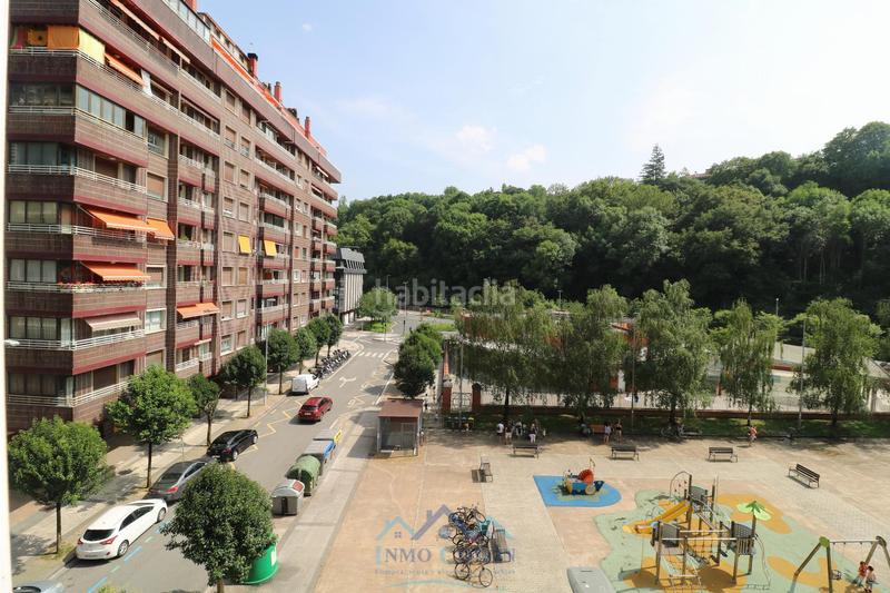 Foto e8358c76-b032-4395-bea8-ab3df3b568b1. Pis amb calefacció aparcament a Amara Donostia - San Sebastián