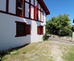 Casa  Chemin de biantenia. Hendayacasa