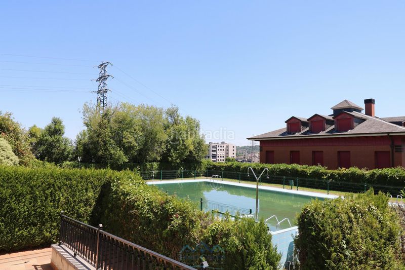 Foto add01618-a5c2-4e62-8ef6-be3fb8b05ce0. Dúplex amb calefacció aparcament piscina a Centro - Mendibil - Santiago Irun