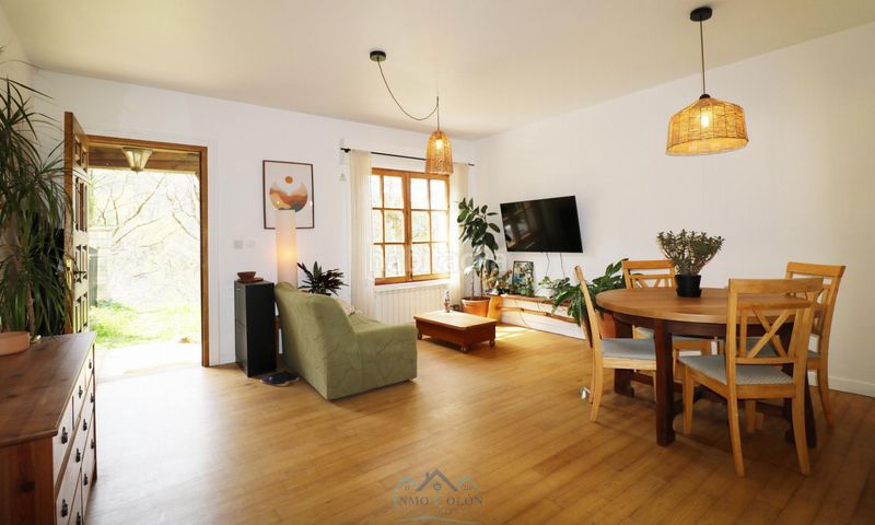 Foto 4c03f294-9e75-4eef-ac32-b2a26c28b672. Casa  en Etxalar