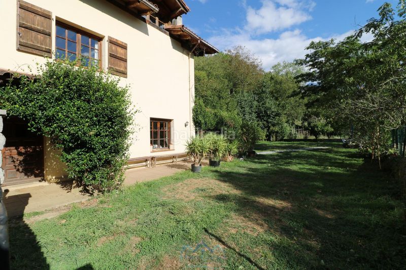 Foto a9eab57b-3574-413a-b1a4-2c01f94ef886. House with heating parking in Etxalar