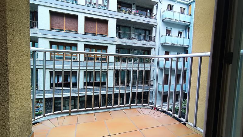 Foto ef79358b-50e9-47c1-bf3b-9e0e9704079f. Piso  con balcón en celle san francisco en Gros Donostia - San Sebastián