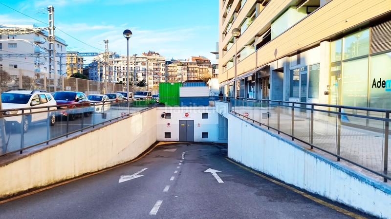 Foto 79d08134-9d70-41dc-8a95-10b9596dd72b. Parking voiture dans Egia Donostia - San Sebastián