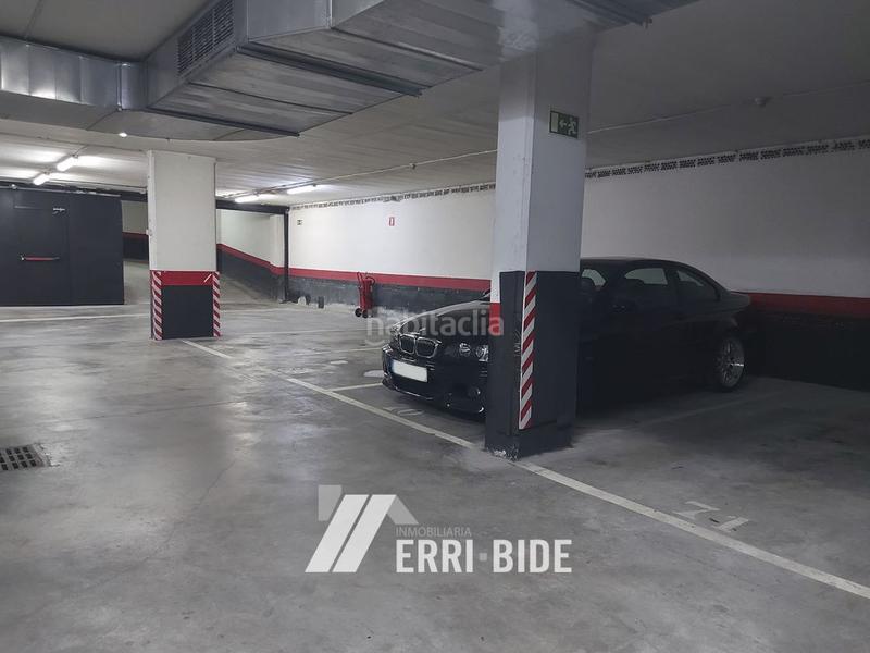 Foto 6ef0c025-7aa7-4712-a60f-b3594c07034c. Parking coche en Mungia