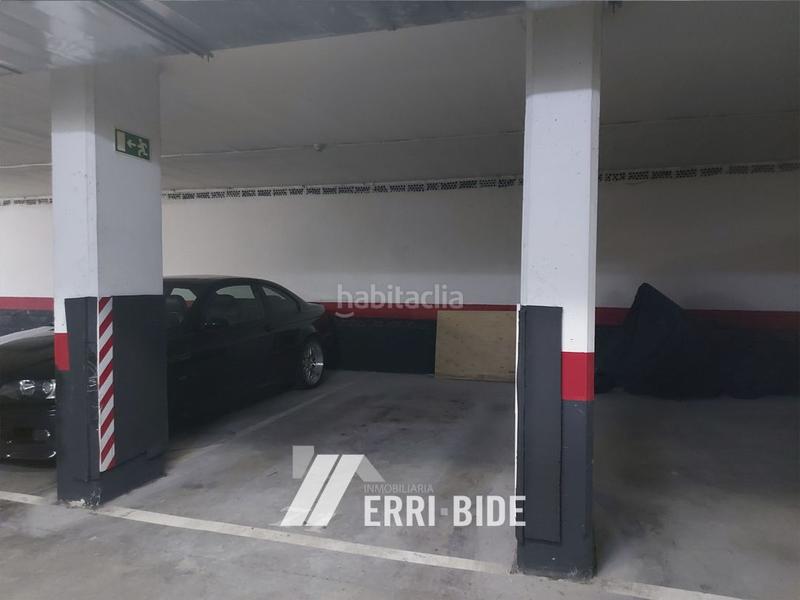 Foto be26677b-fe60-4924-82cb-325ca75b0221. Parking coche en Mungia