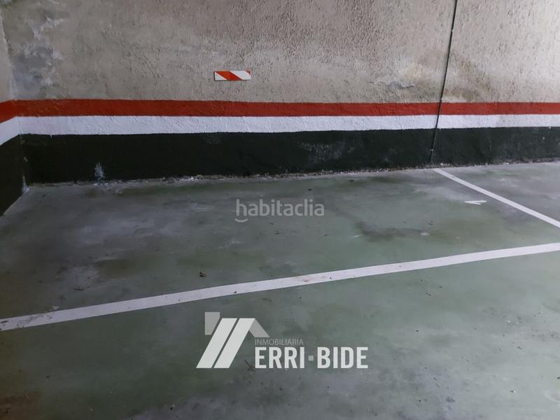 Foto 1c8bf83f-d057-4acf-8aed-0c8d05bea4a4. Location parking voiture dans Mungia