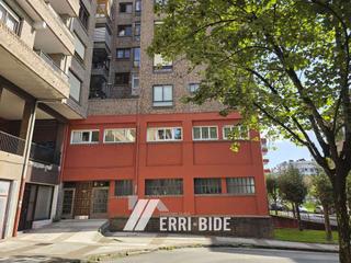 Appartement à Mungia. Piso con terrazas, garaje y ascensor en zona alta y tranquila de
