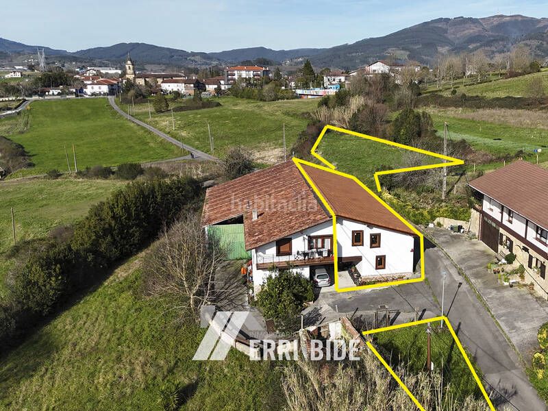 Foto 420b56b8-0913-4af2-b504-9254ce127016. Country house with parking in Gamiz - Fika