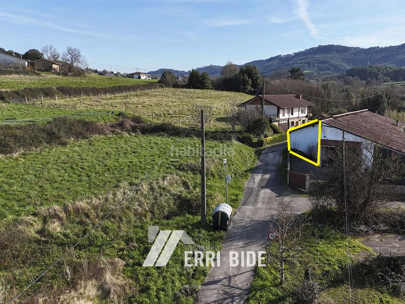 Foto 5d574caa-6725-462a-b16f-e42c25e75158. Country house with parking in Gamiz - Fika