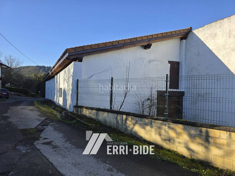 Foto a8c86b59-6022-4e13-89dd-391555504ee8. Country house with parking in Gamiz - Fika