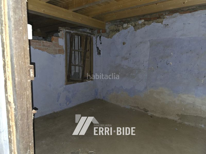 Foto c2b95640-9ad4-4cee-b283-5d46a568a2b2. Country house with parking in Gamiz - Fika