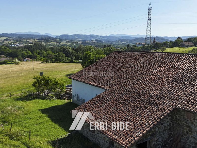 Foto 9ed38549-46a4-4dbd-9238-c99511a0cb2d. Masia amb aparcament a Maruri - Jatabe