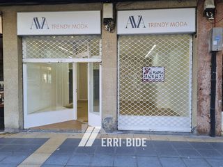Lloguer Local Comercial a Mungia. Local comercial en alquiler en 1ª linea comercial de mungia!!