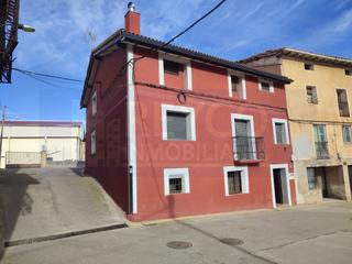 Casa a Baños de Río Tobía. Casa 3 habitaciones, triplex venta baños de río tobía