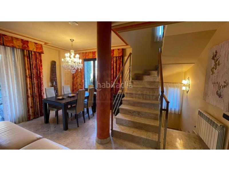 Foto 579509ac-4e8a-4648-a95e-d8bd9d8904ee. Chalet avec parking dans Avenida Madrid Logroño