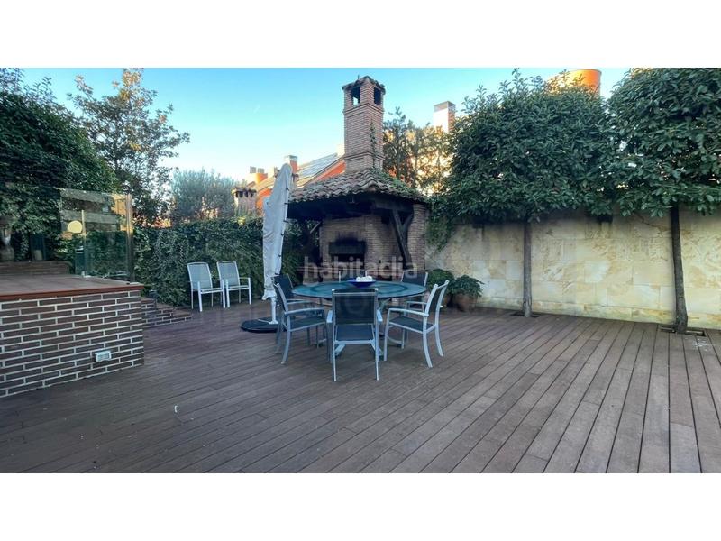 Foto 586d9140-ba3f-4e2c-9e9a-bbb0ec06b2b1. Chalet avec parking dans Avenida Madrid Logroño