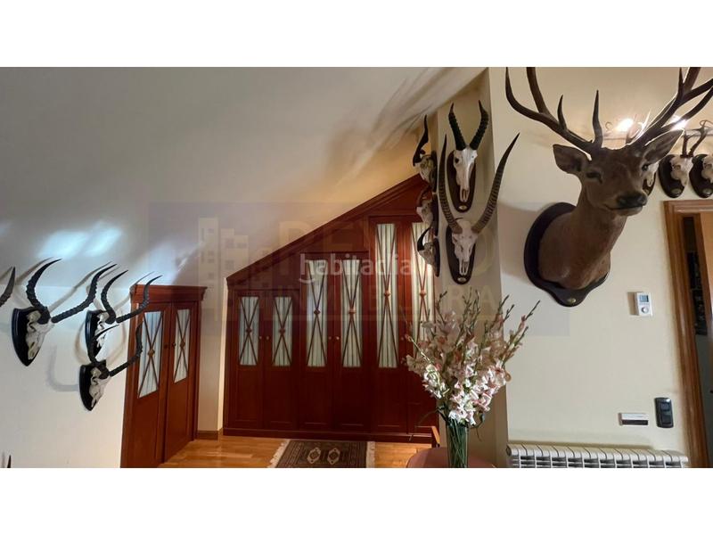 Foto 7b32ca2a-06b2-49fa-a8a5-4c5d9a318b2f. Chalet avec parking dans Avenida Madrid Logroño