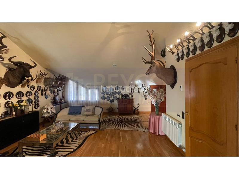 Foto 872d3261-0d85-4267-88fd-813b294e6c80. Chalet avec parking dans Avenida Madrid Logroño