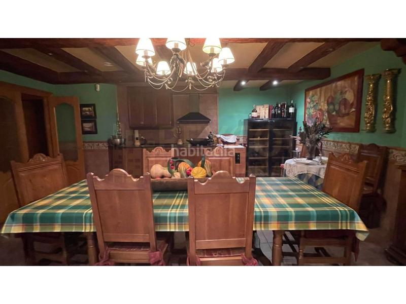 Foto fcc1464d-2fd0-4ea7-b4e6-7e8b307f79fe. Chalet avec parking dans Avenida Madrid Logroño