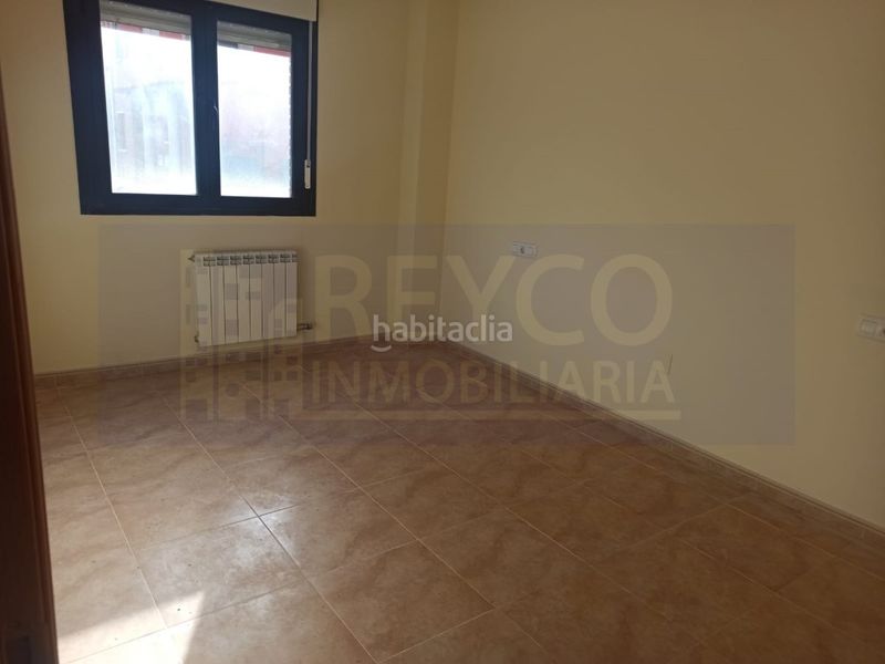 Foto 0d706983-8371-4b9f-8cb0-d2e6fca24aa0. Casa adossada amb aparcament a Alesanco