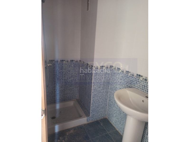 Foto 269110fc-84f7-4342-a1c4-a6431b887f97. Casa adossada amb aparcament a Alesanco