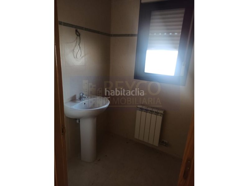 Foto 507ed77f-23b5-4290-ba22-9d9f29de8e50. Casa adossada amb aparcament a Alesanco