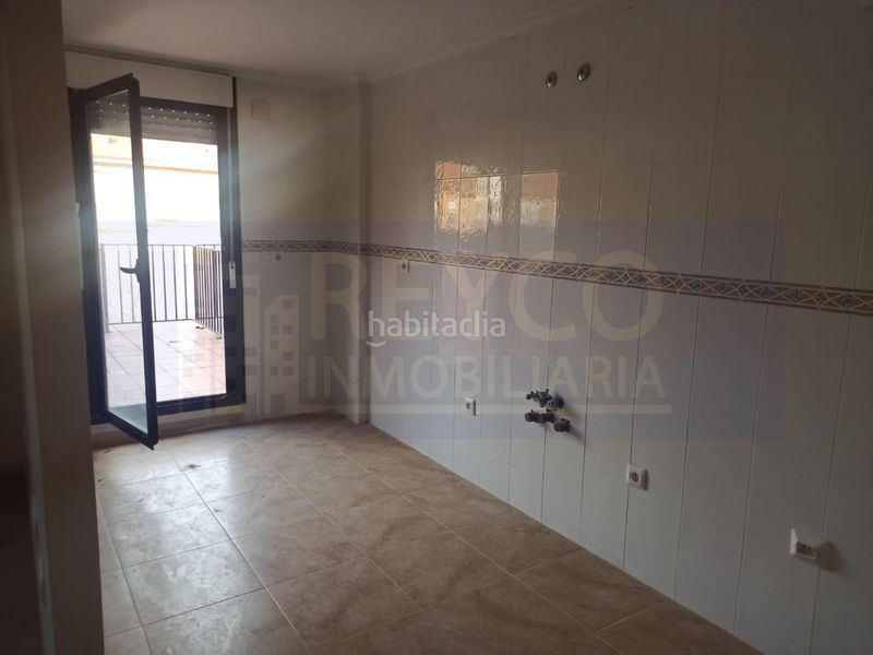 Foto dfe595d3-10ad-4363-bd15-b32833351901. Casa adossada amb aparcament a Alesanco
