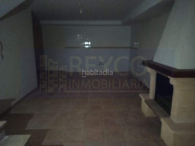 Foto fe874429-c602-4647-86d5-1dd9b3d453d9. Casa adossada amb aparcament a Alesanco