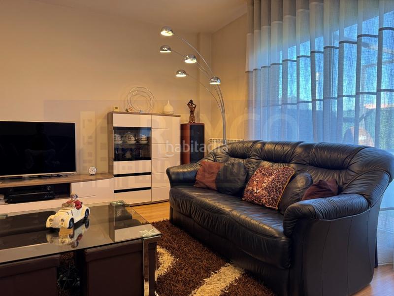 Foto 48c84056-c3dd-4b1a-8abc-dadf540ecd65. Maison jumelée avec parking dans Haro