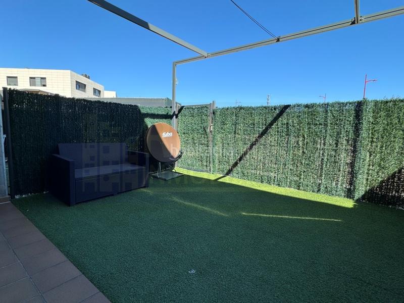 Foto 7ab024e9-ebee-4853-9e45-15ec6f4e7fb4. Maison jumelée avec parking dans Haro