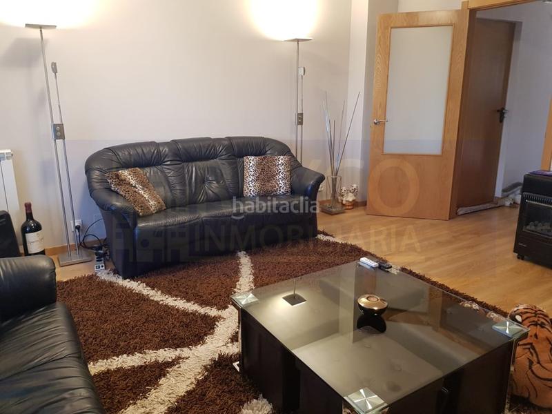 Foto c299c4eb-ba90-4196-97d1-9e1d4f374335. Maison jumelée avec parking dans Haro