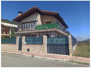 Xalet a Ezcaray. Chalet 4 habitaciones venta ezcaray