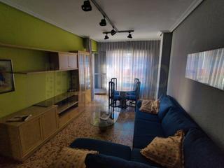 Appartement à Juzgados. Pisazo en chile con garaje