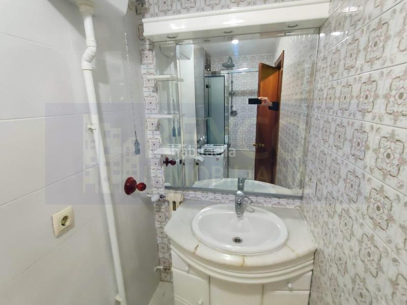 Foto 64e1f062-8bc8-4063-b1fe-3a2691d08fcf. Pis a Juzgados Logroño