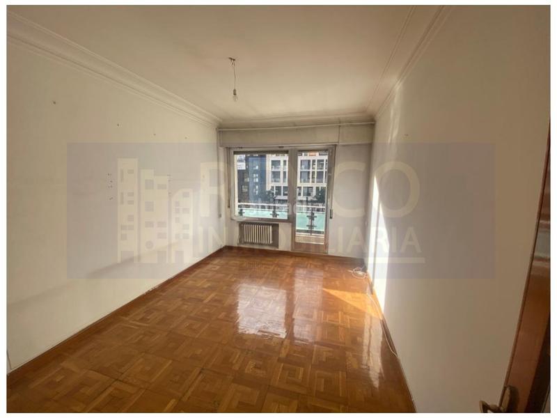 Foto f25a2a2d-6f68-45f9-a2c0-826ed9d759f2. Piso  3 habitaciones venta en Gran Via Logroño