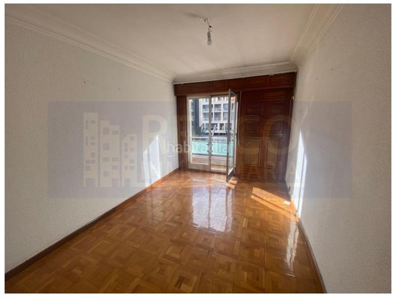 Foto fec5c157-febd-4ae8-9964-9f8f10df1566. Piso  3 habitaciones venta en Gran Via Logroño