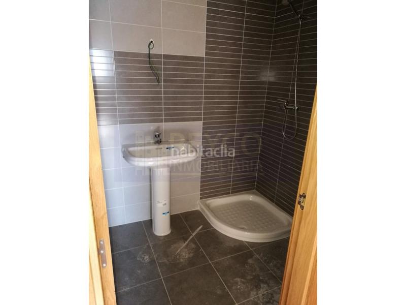 Foto 2d2b7101-81ee-4102-a7e2-4c61d9a63dc7. Appartamento con parcheggio in Baños de Río Tobía