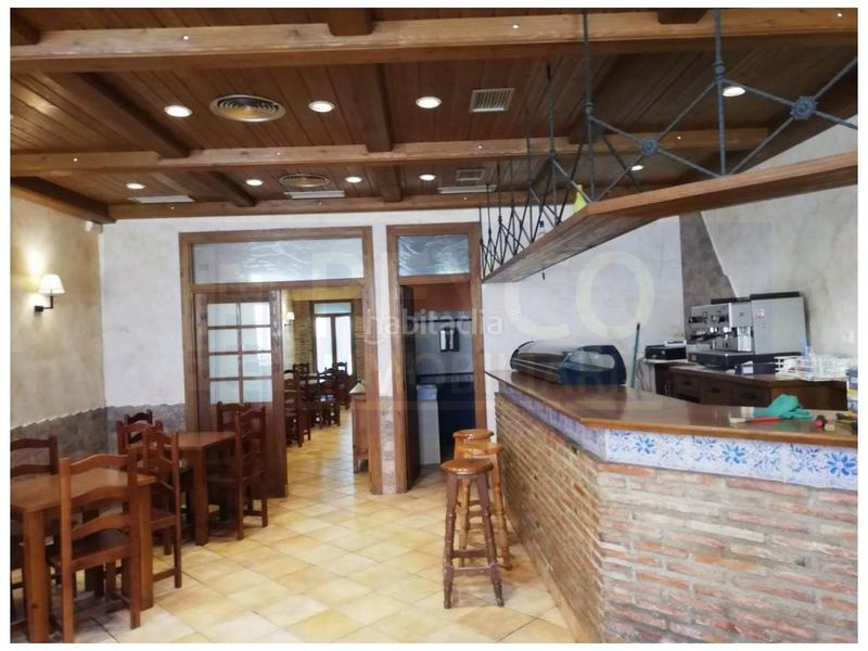 Foto b04ae694-bd23-45eb-adaf-fc6e8cb59197. Local commercial dans Sotés