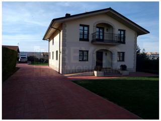 Chalet à Uruñuela. Chalet 7 habitaciones venta uruñuela