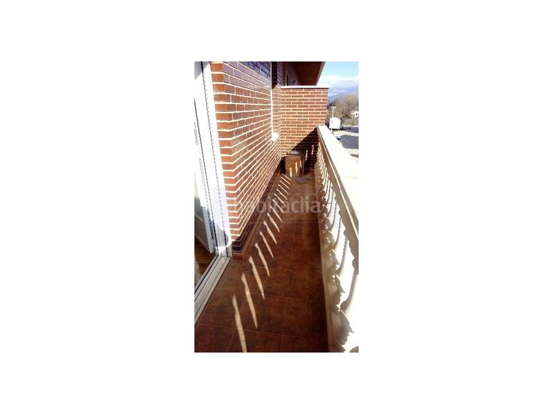 Foto aeb71462-1331-4fbe-afd7-dc25182235f2. Maison jumelée avec parking dans Uruñuela