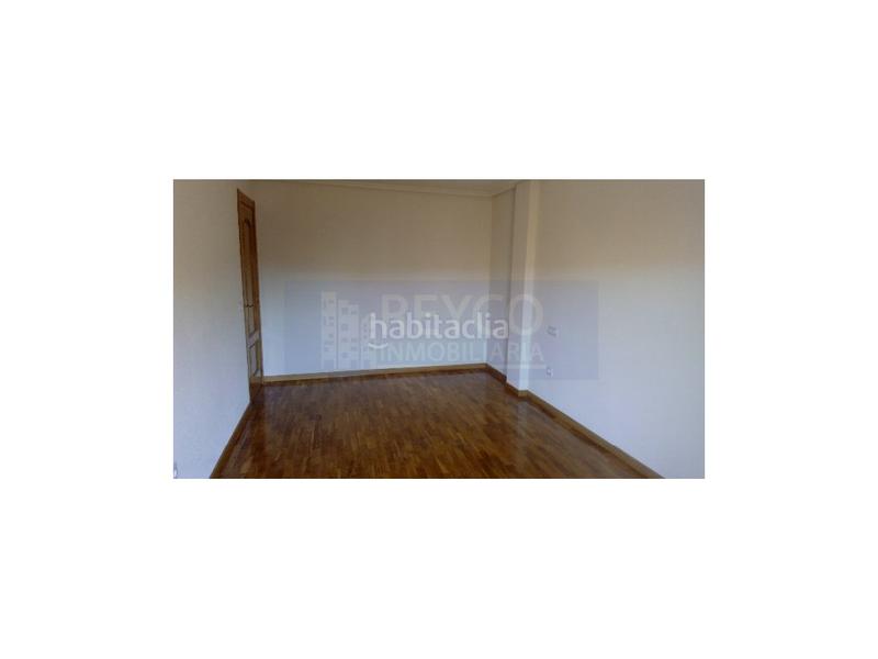 Foto dcfe0ac6-104d-4749-a8a4-fc79701db627. Maison jumelée avec parking dans Uruñuela