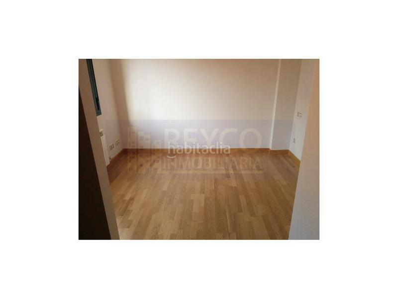 Foto 5a8e217f-27b2-4ddd-b17a-19cf3e9dd8aa. Dachwohnung mit parking in Nájera